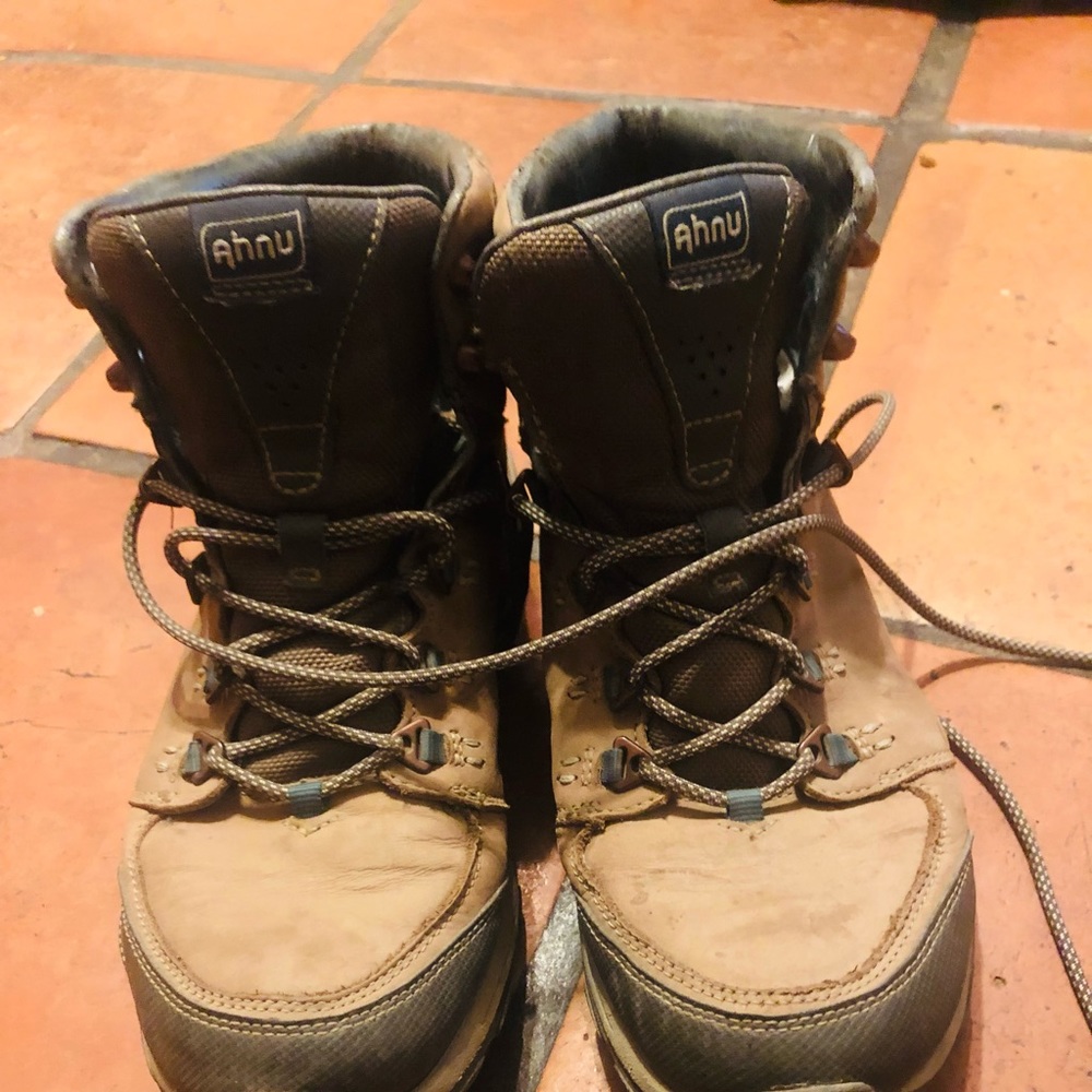 Womens ahnu hiking boots